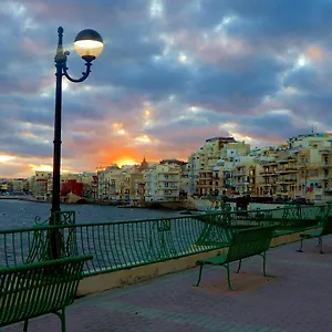 Aurora Apartment Marsaskala